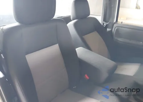 2010 Ford Ranger Sport/Xl/Xlt из США, поврежденный, VIN 1FTKR1EE2APA42249